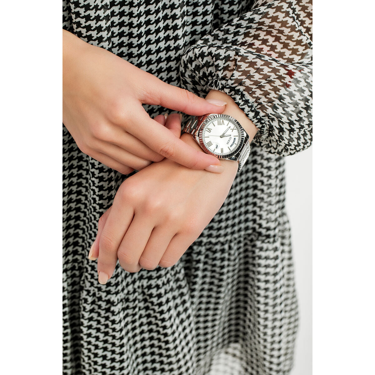 V7H10EAAAD0EBF22A2F5232A1F96DF3A311R3893324P5