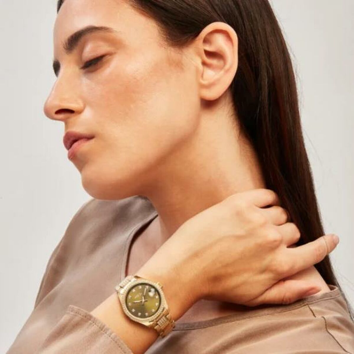 V4H43B30810EDB58F76B76B37C4070445E0R6653748P5