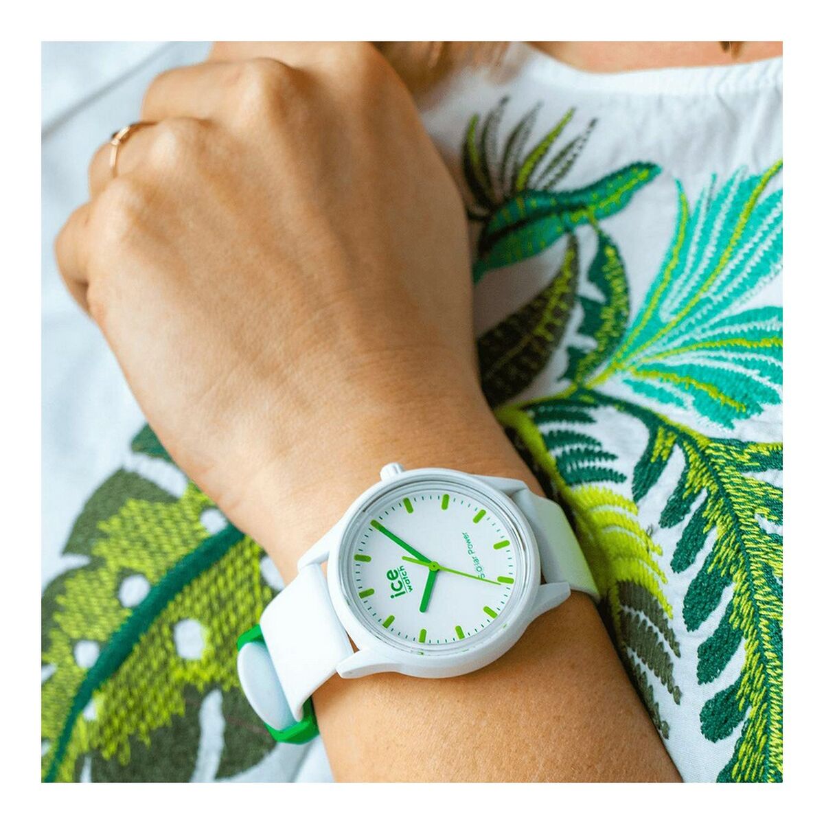 V4HA4FFDFBC5227A8A143AE1F0FF5AA2D5ER7165288P6