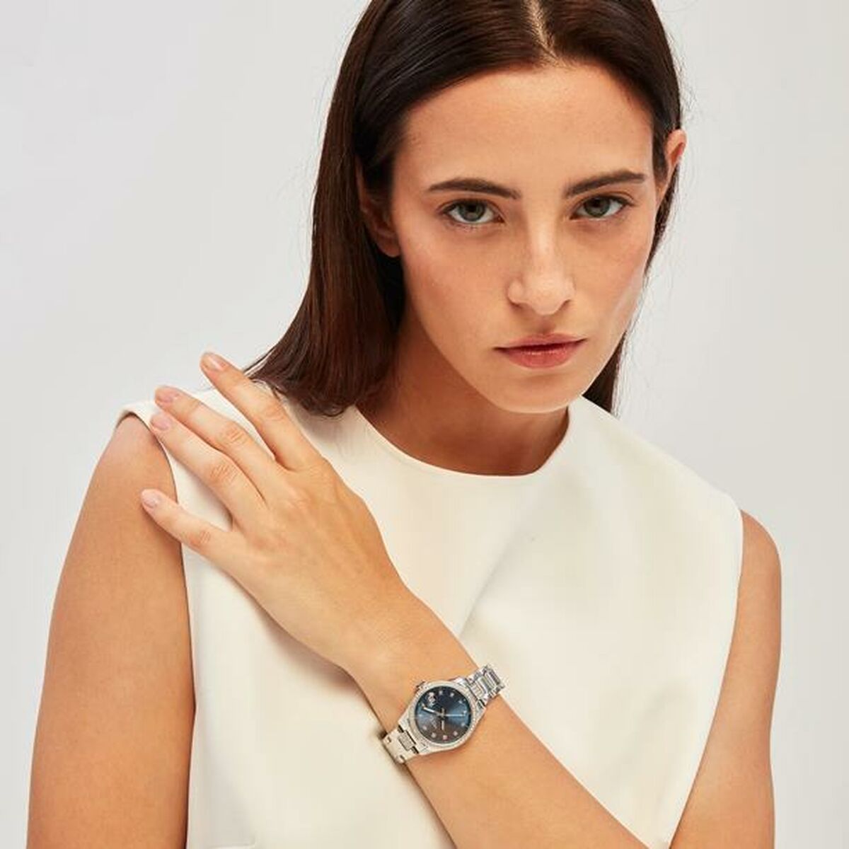 V4H62F374A1AF18A45E8ECF9E6763A9A721R6653737P4