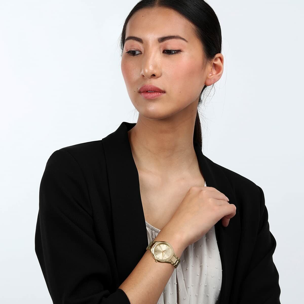 V2H32BE3A63030793B911EAC9D501AFA664R7046208P3