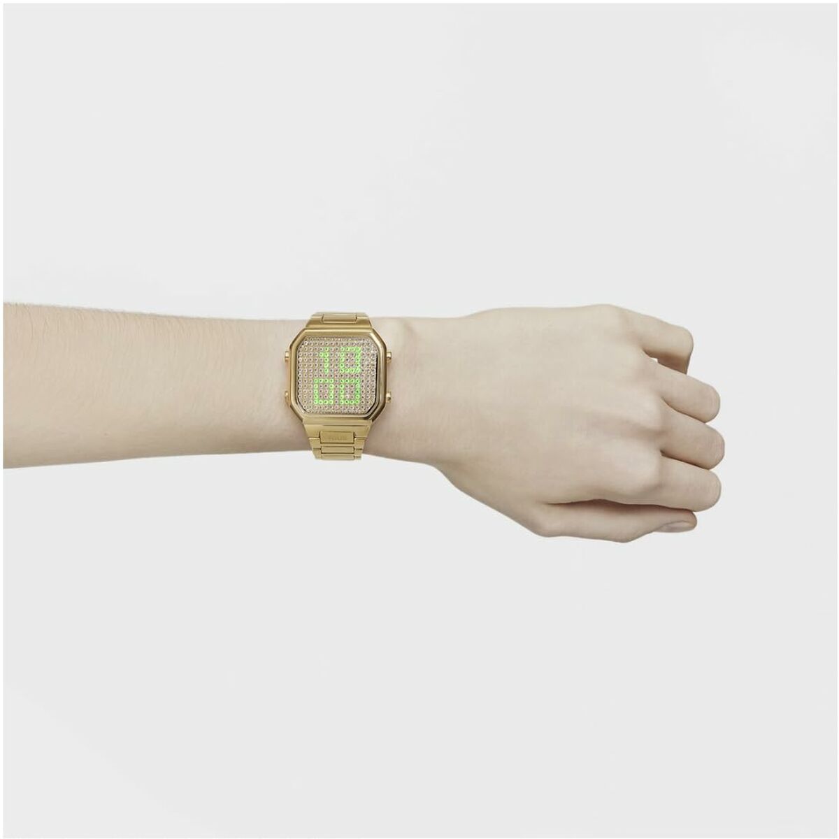 V8H11220293158682B66F8BC710BCBD8C70R7610039P8